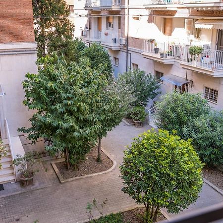 Appartement Altalena Sulla Piazza, Un Affaccio D'Eccezione à Modène Extérieur photo