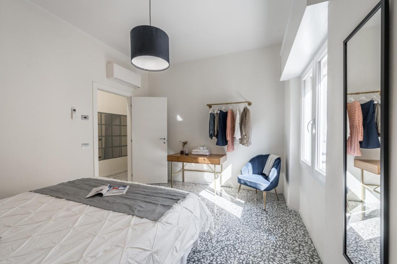 Appartement Altalena Sulla Piazza, Un Affaccio D'Eccezione à Modène Extérieur photo
