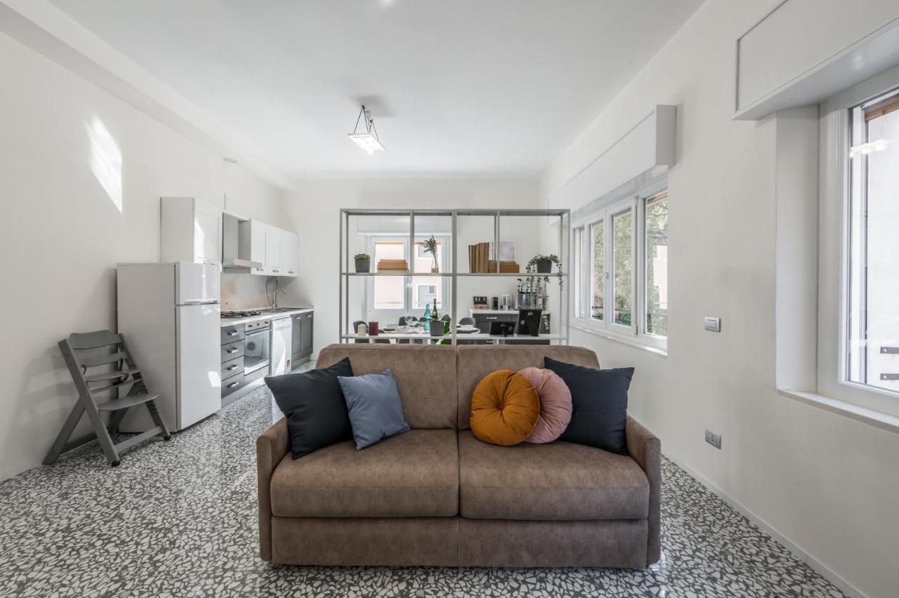 Appartement Altalena Sulla Piazza, Un Affaccio D'Eccezione à Modène Extérieur photo