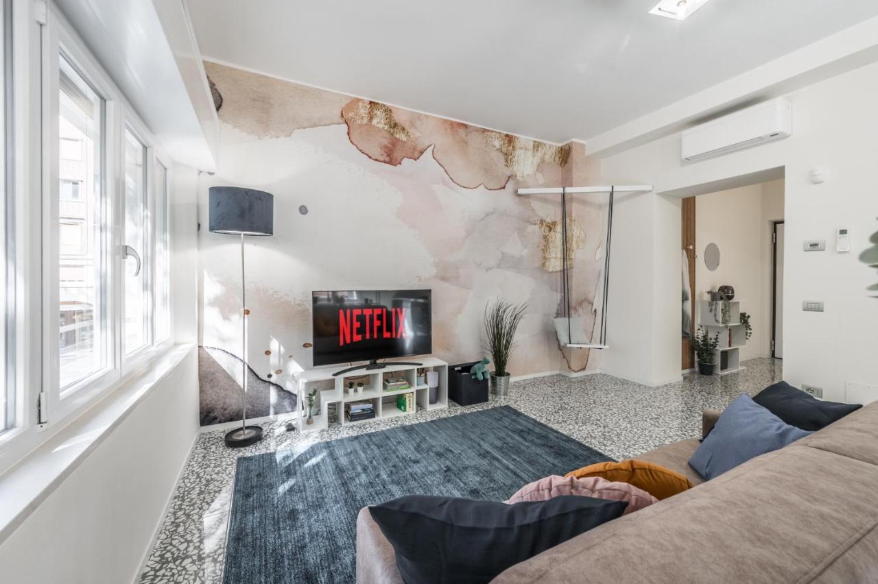 Appartement Altalena Sulla Piazza, Un Affaccio D'Eccezione à Modène Extérieur photo