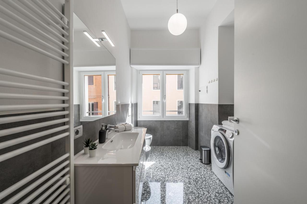 Appartement Altalena Sulla Piazza, Un Affaccio D'Eccezione à Modène Extérieur photo