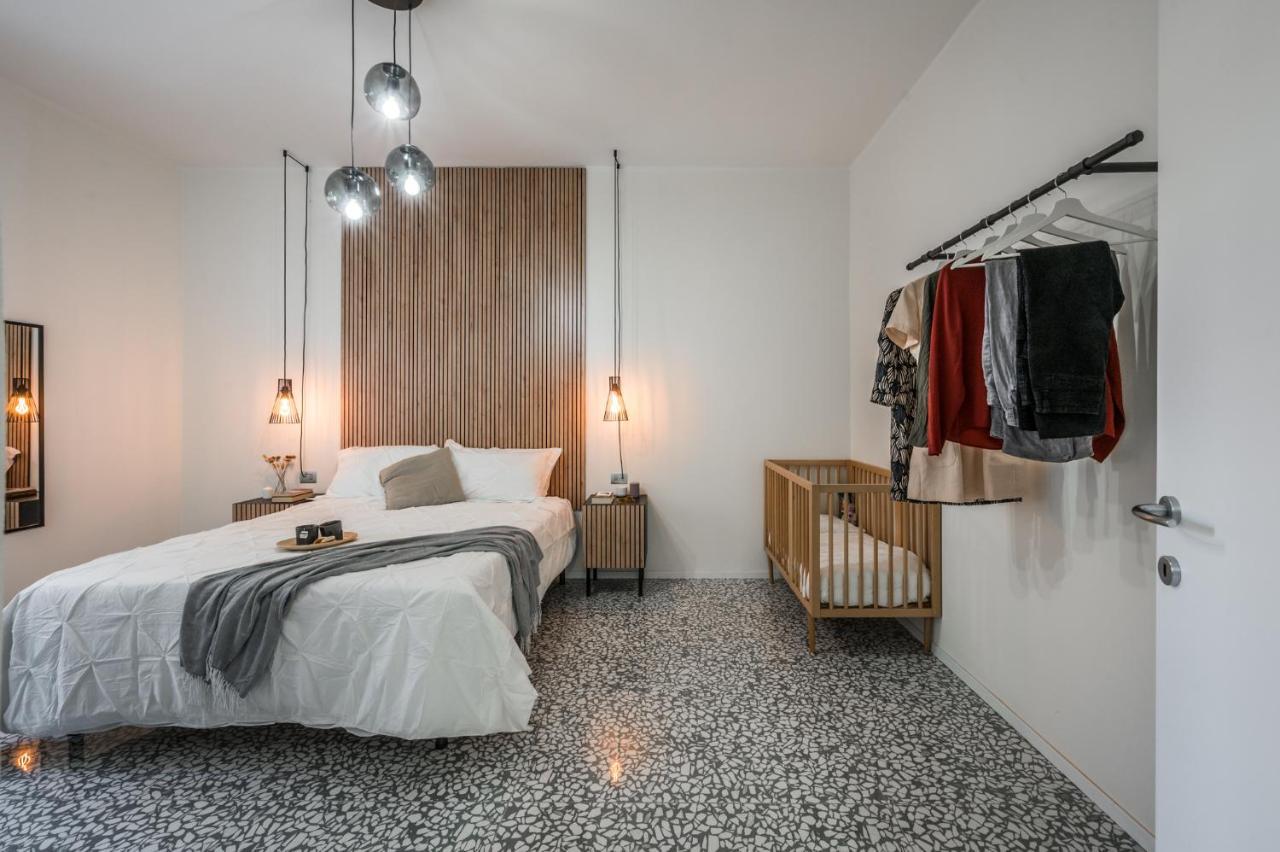 Appartement Altalena Sulla Piazza, Un Affaccio D'Eccezione à Modène Extérieur photo