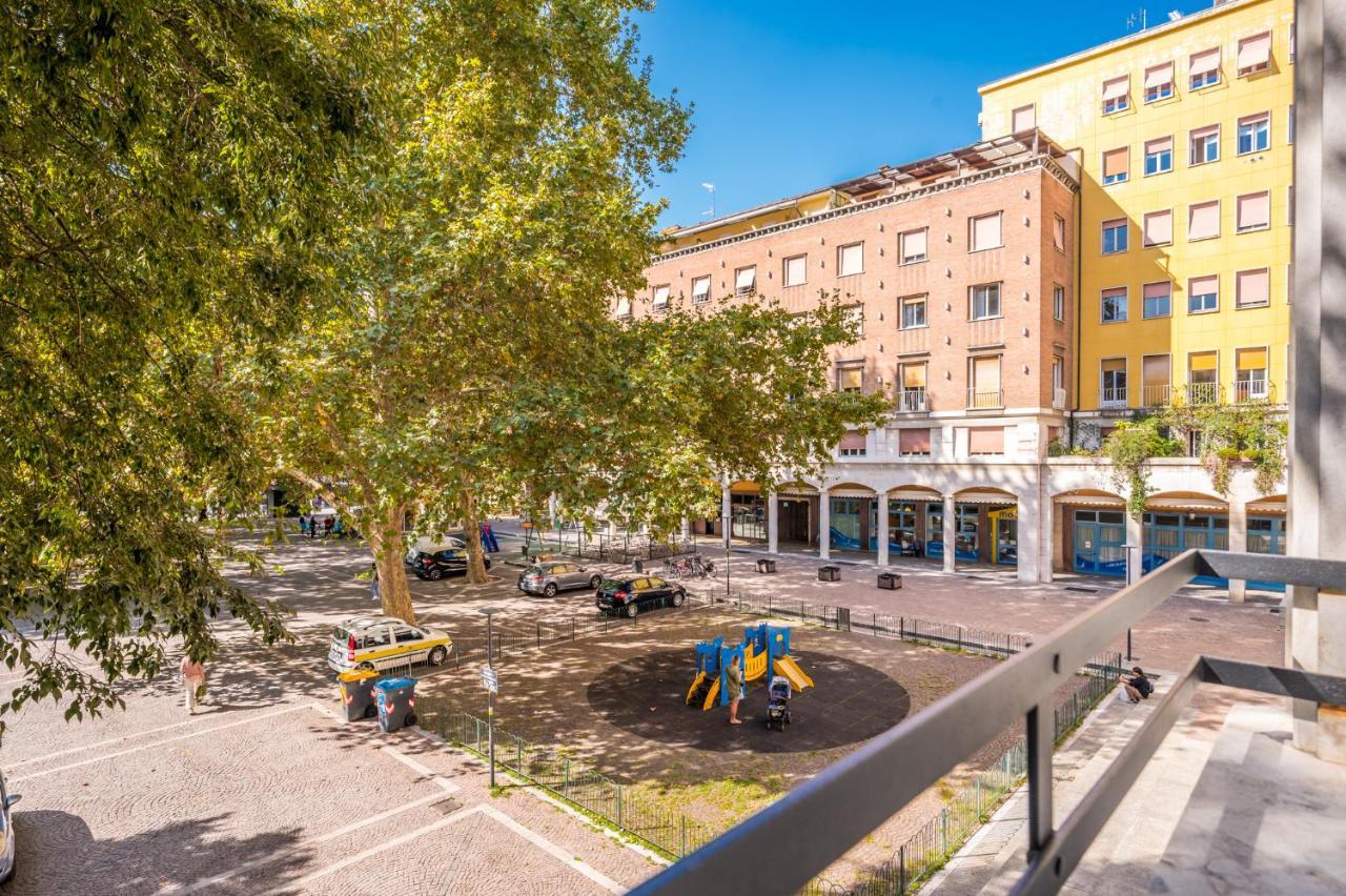 Appartement Altalena Sulla Piazza, Un Affaccio D'Eccezione à Modène Extérieur photo